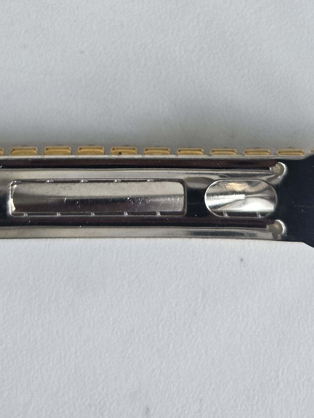 Elegant Pearl & Rhinestone Gold Hair Clip - Picture 3 of 3